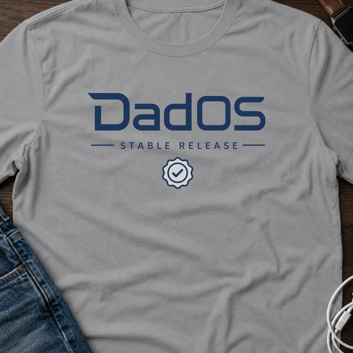 DadOS Basic T-Shirt